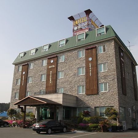 Gunsan Western Hotel Екстериор снимка